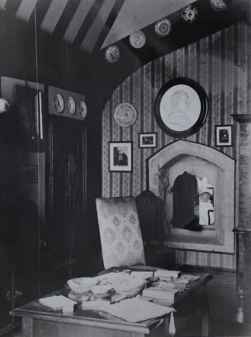 german room at ightham mote (c)national trust